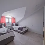 Villa Ilyaholidayhomes Ekinoks