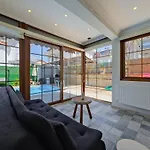 Villa Ilyaholidayhomes Ekinoks