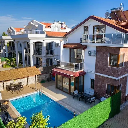 Ilyaholidayhomes Ekinoks فتحية