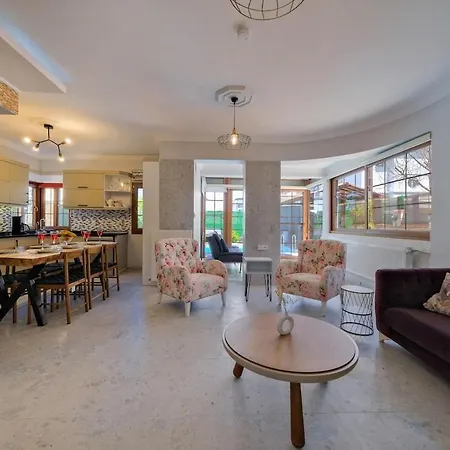 Ilyaholidayhomes Ekinoks فتحية