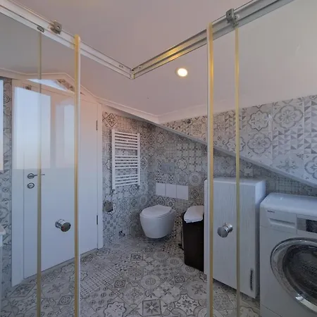 فيلة Ilyaholidayhomes Ekinoks *