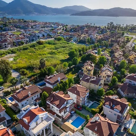 فيلة Ilyaholidayhomes Ekinoks *