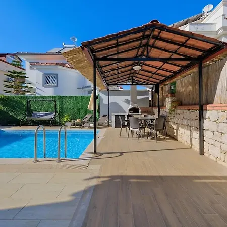 Ilyaholidayhomes Ekinoks فيلة *