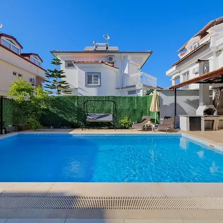 Ilyaholidayhomes Ekinoks * فتحية