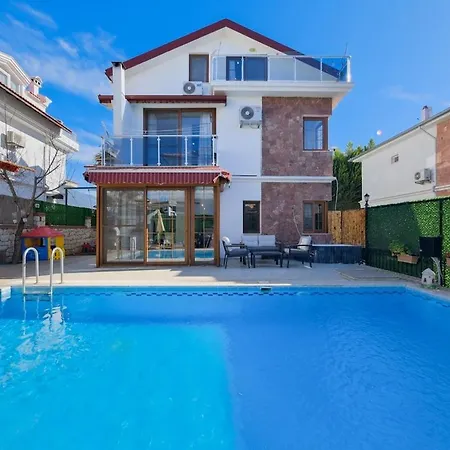 Ilyaholidayhomes Ekinoks Vila