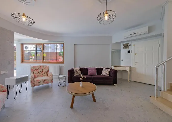 Ilyaholidayhomes Ekinoks