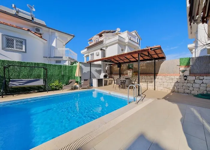 فيلة Ilyaholidayhomes Ekinoks *