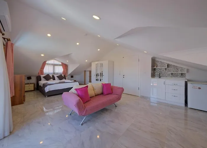 Ilyaholidayhomes Ekinoks *