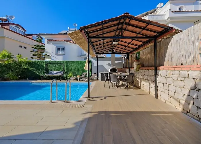 Ilyaholidayhomes Ekinoks Villa *