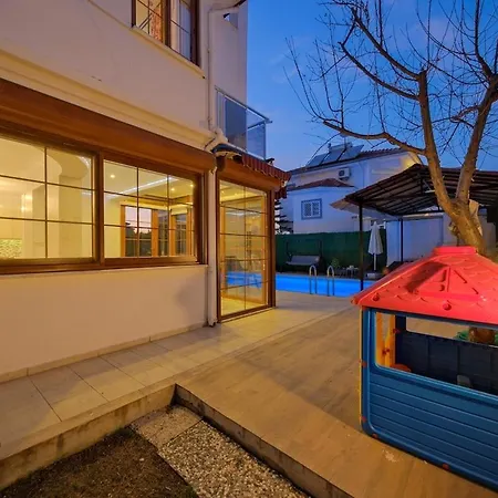 Villa Ilyaholidayhomes Ekinoks