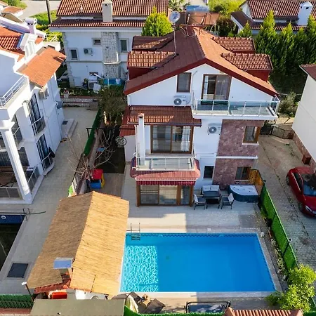 Ilyaholidayhomes Ekinoks