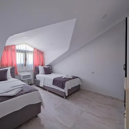 Villa Ilyaholidayhomes Ekinoks