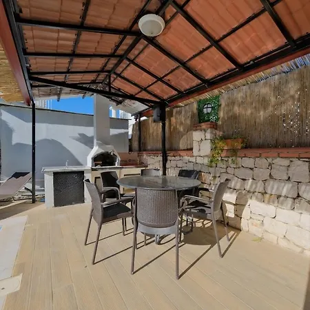 Ilyaholidayhomes Ekinoks フェティエ