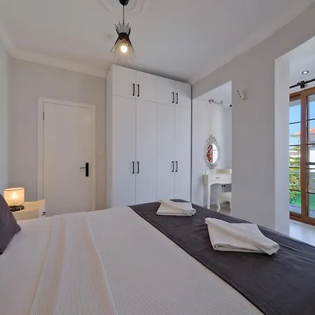 Ilyaholidayhomes Ekinoks