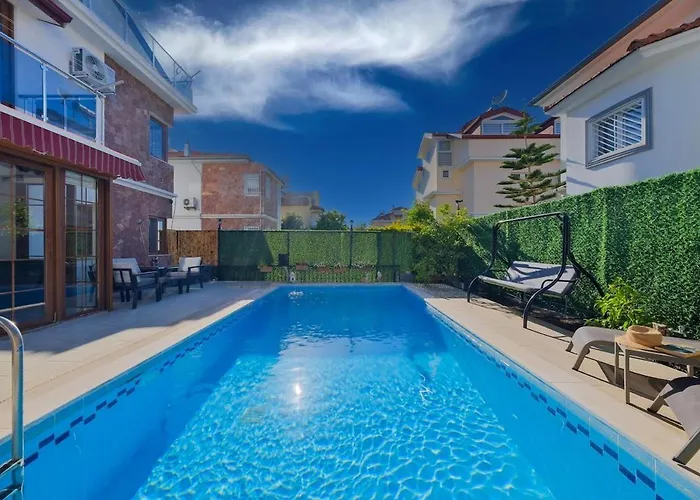 Βίλα Ilyaholidayhomes Ekinoks *